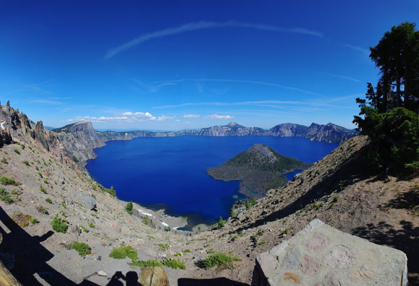 profiq výherce letenky, Oregon, blankytně modré Crater Lake