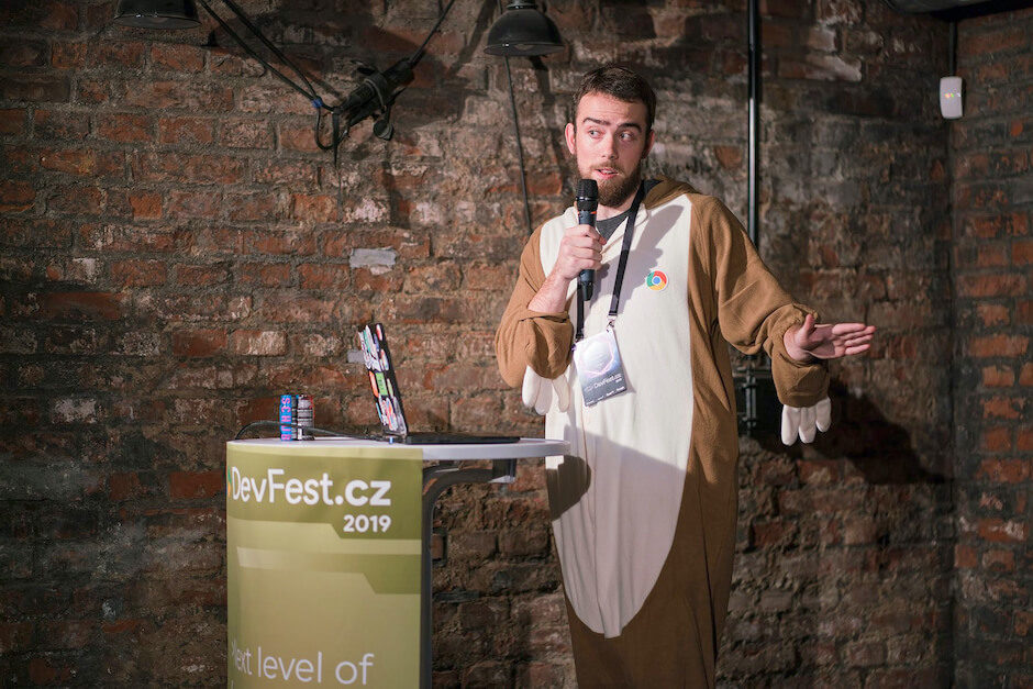kolega Dominik Šimoník přednášel na DevFestu 2019